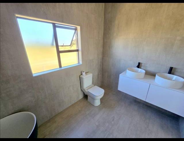 4 BEDROOM HOUSE FOR SALE IN BENDOR